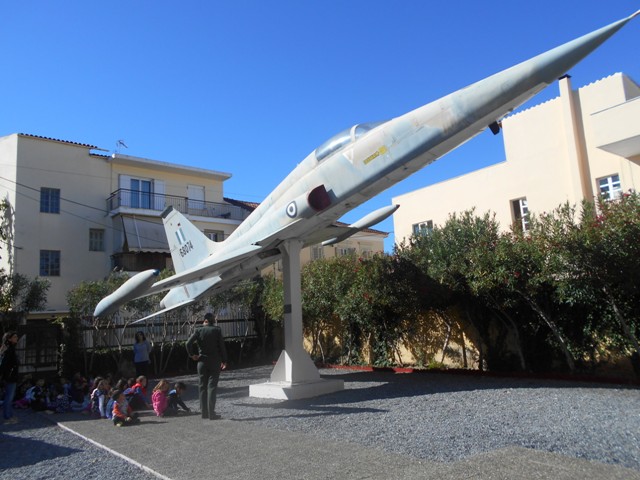 In view of the anniversary of 28 October 1940, the children of our Kindergarten paid an educational visit to the Military Museum of Kalamata.